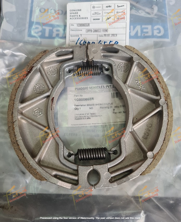 Vespa SXL 150 Brake Shoe (Genuine Vespa Spare Part)